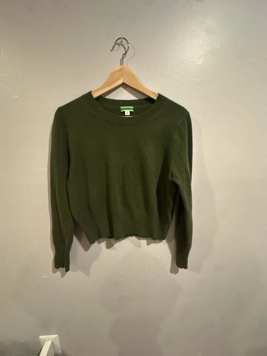 J. Crew Sweaters - J. Crew Cashmere Sweater Size M Green Crewneck Pullover
